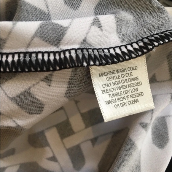 WHBM geometric top white black size Xs - Picture 4 of 4